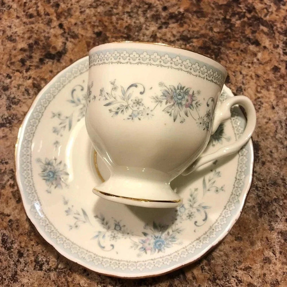 Teacup and saucers 2 Sets Lot - Picture 2 of 5